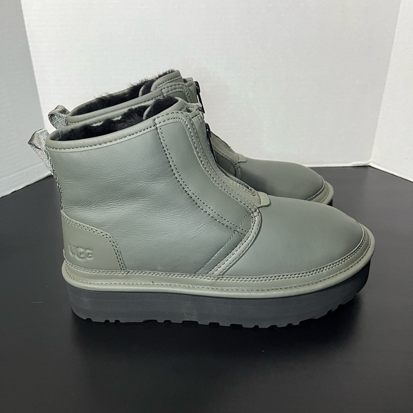 UGG Shoes - Women’s UGG neumel platform zip boot